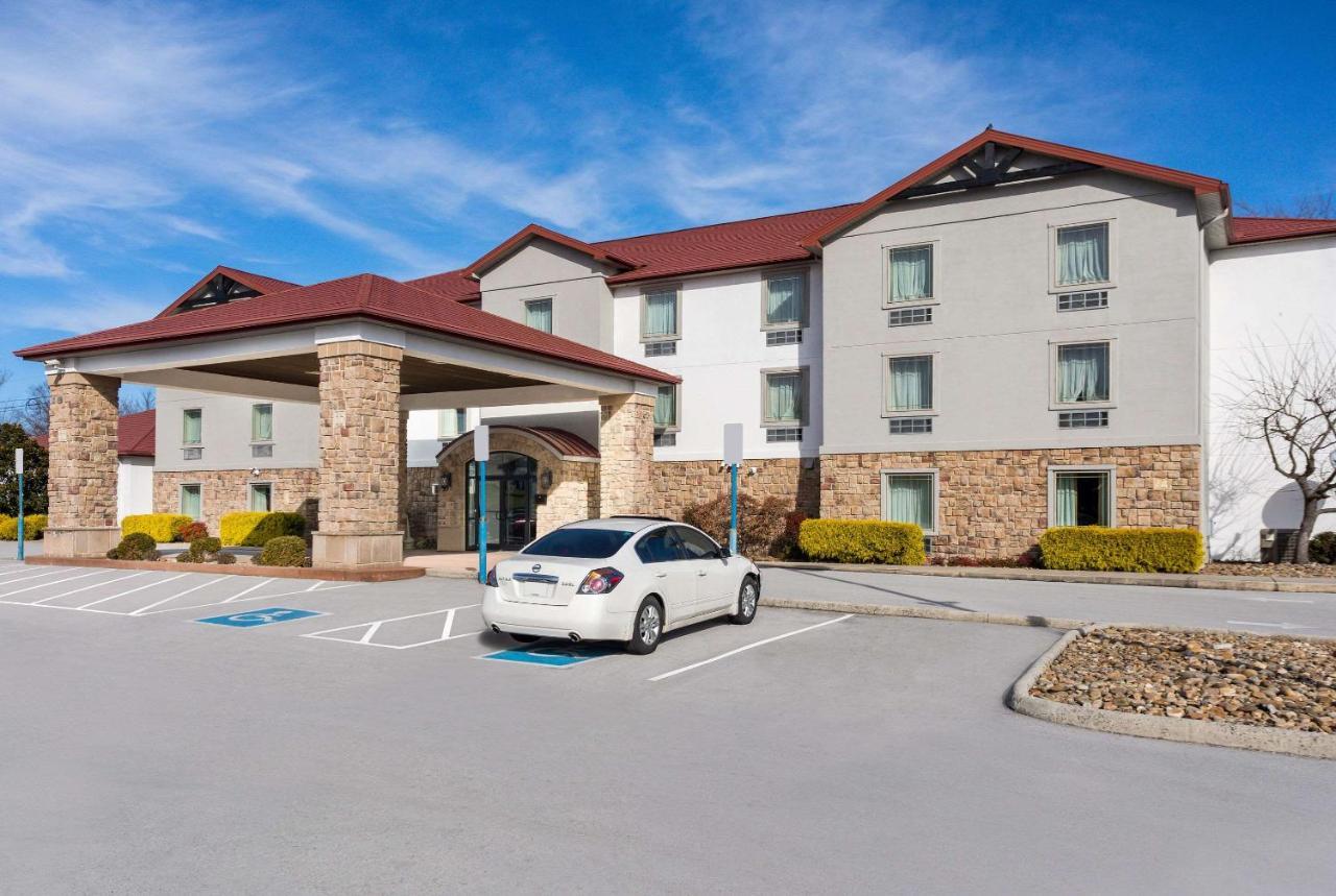 Quality Inn & Suites Monterey, Tn - Crossville, Tn מראה חיצוני תמונה